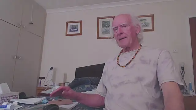 WaverlyKernow online show from March 18, 1:42 pm