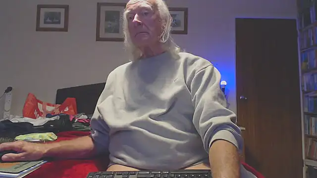 WaverlyKernow online show from October 3, 11:29 am