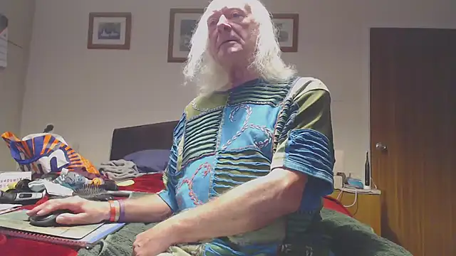 WaverlyKernow online show from February 14, 8:11 am