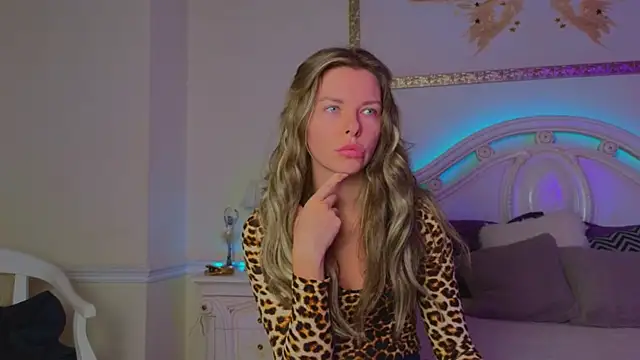 Real Tini online show from October 10, 11:53 am