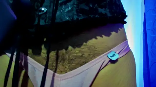 Aliice Doll online show from December 4, 6:49 pm