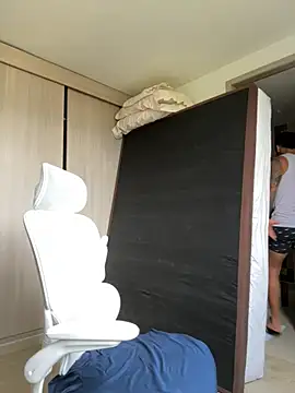 sendfer online show from October 14, 8:31 pm