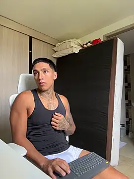 sendfer online show from March 23, 7:07 pm