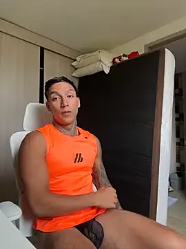 Snapshot of sendfer chatting on June 2, 7:16 pm sendfer online show from June 2, 7:16 pm