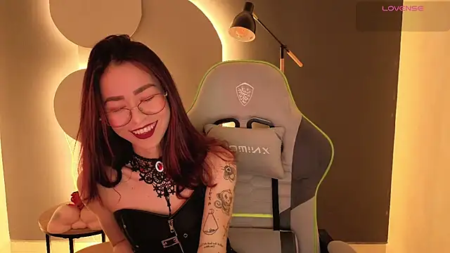 rosse 98  online show from February 6, 1:14 pm