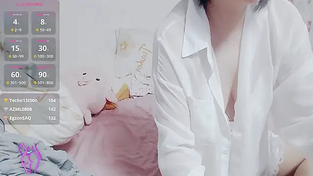 zhenzhen521 online show from December 22, 10:58 pm