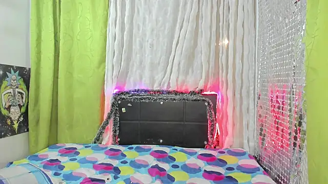 Snapshot of Megan_Miles02 chatting on January 4, 3:40 am Megan Miles02 online show from January 4, 3:40 am