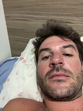 Snapshot of bruno106969 chatting on February 20, 1:46 am bruno106969 online show from February 20, 1:46 am