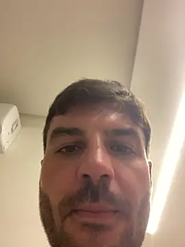 Snapshot of bruno106969 chatting on March 6, 11:34 pm bruno106969 online show from March 6, 11:34 pm