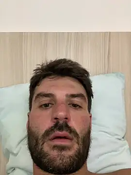 Snapshot of bruno106969 chatting on March 20, 9:52 pm bruno106969 online show from March 20, 9:52 pm