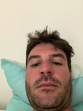 Snapshot of bruno106969 chatting on April 8, 2:11 am bruno106969 online show from April 8, 2:11 am