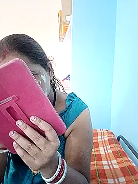 reemacouple007 online show from October 25, 7:27 am