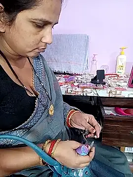 reemacouple007 online show from April 13, 5:18 pm