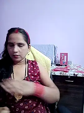 Snapshot of reemacouple007 chatting on June 19, 8:29 am reemacouple007 online show from June 19, 8:29 am