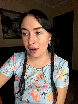 Roxana Bell online show from November 27, 7:16 pm