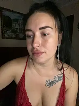 Snapshot of Roxana_Bell chatting on July 5, 4:25 pm Roxana Bell online show from July 5, 4:25 pm