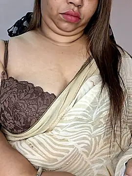 Ravina patil1 online show from December 18, 11:38 am