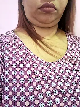 Ravina patil1 online show from April 8, 7:30 am