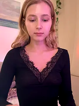 LunaRase online show from October 16, 11:00 am