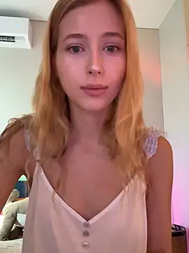 LunaRase online show from August 5, 5:32 am