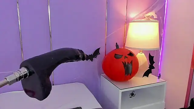 SophyRuiz  online show from October 31, 12:17 pm