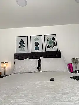 exoticcute online show from November 30, 3:27 pm