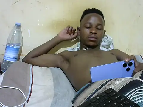 swthairydic online show from December 3, 8:40 pm