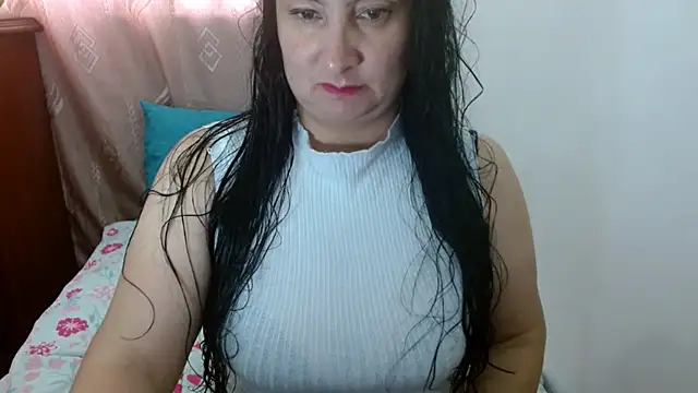 Snapshot of Ashyle chatting on June 29, 8:20 pm Ashyle online show from June 29, 8:20 pm