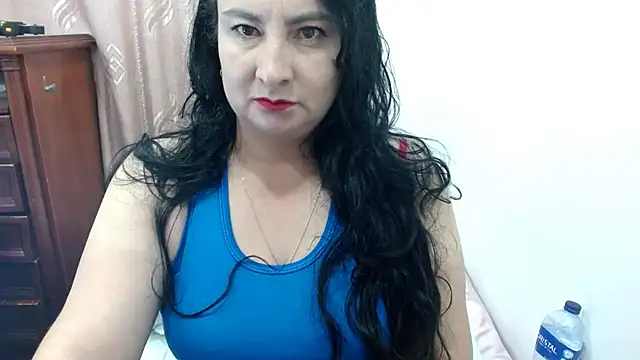 Snapshot of Ashyle chatting on July 12, 11:51 pm Ashyle online show from July 12, 11:51 pm