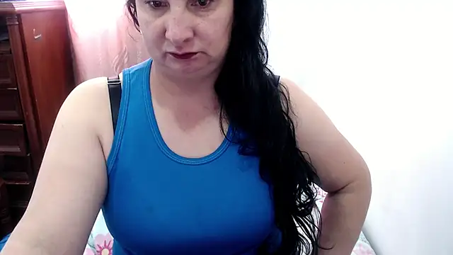 Snapshot of Ashyle chatting on July 27, 3:52 pm Ashyle online show from July 27, 3:52 pm