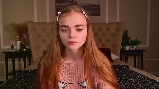 Snapshot of SophieSuvi chatting on December 15, 2:37 pm SophieSuvi online show from December 15, 2:37 pm