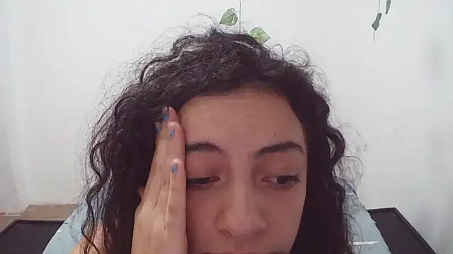 Snapshot of stephybrowm7 chatting on October 25, 4:35 pm stephybrowm7 online show from October 25, 4:35 pm