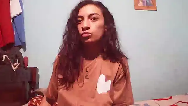 Snapshot of stephybrowm7 chatting on November 20, 9:36 pm stephybrowm7 online show from November 20, 9:36 pm