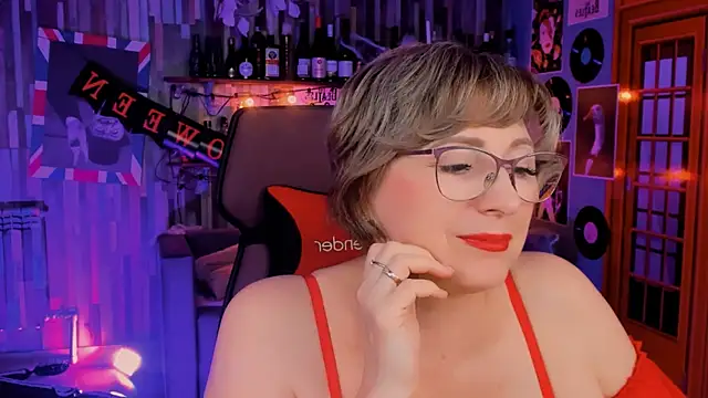 Snapshot of sugar_vivien chatting on October 25, 1:29 pm sugar vivien online show from October 25, 1:29 pm