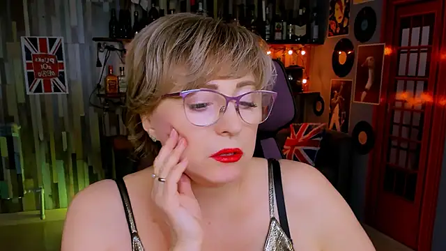 Snapshot of sugar_vivien chatting on November 3, 1:01 pm sugar vivien online show from November 3, 1:01 pm