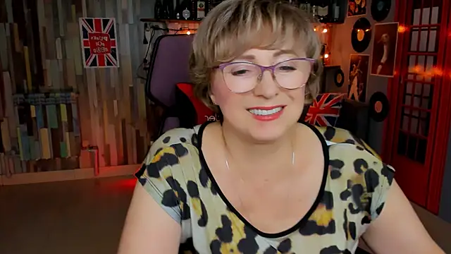 Snapshot of sugar_vivien chatting on November 4, 2:27 pm sugar vivien online show from November 4, 2:27 pm