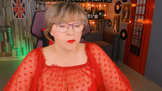 Snapshot of sugar_vivien chatting on November 12, 1:11 pm sugar vivien online show from November 12, 1:11 pm