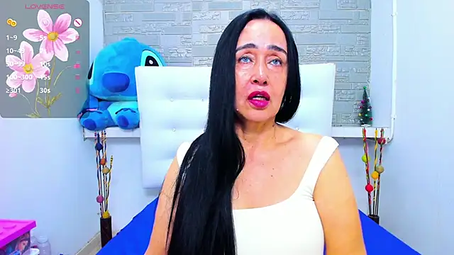 HorniestMilf online show from October 29, 10:55 pm