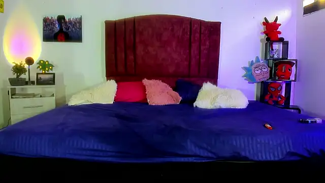 alisson zafiro  online show from January 9, 4:06 pm