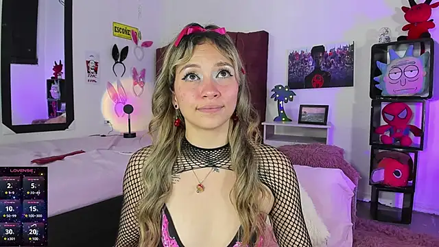 alisson zafiro  online show from February 7, 9:05 am