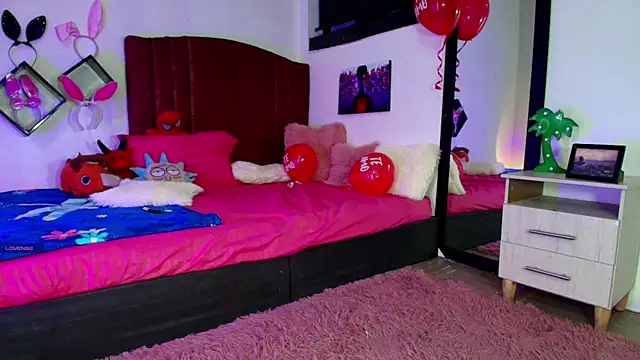 alisson zafiro  online show from February 18, 6:04 am