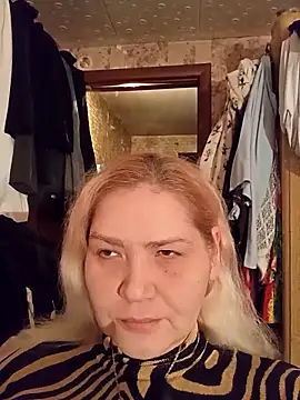 Snapshot of Minna_Jeannie chatting on February 9, 1:20 am Minna Jeannie online show from February 9, 1:20 am