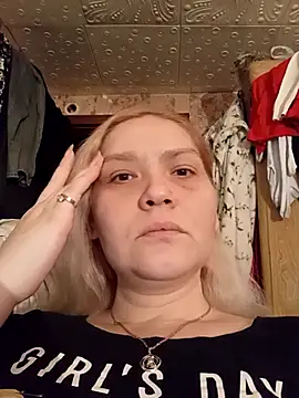 Snapshot of Minna_Jeannie chatting on February 27, 2:00 am Minna Jeannie online show from February 27, 2:00 am