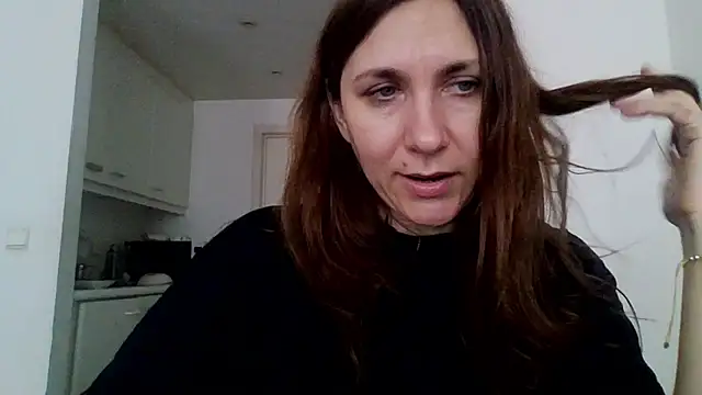 JasmineGlamour online show from March 17, 9:23 am