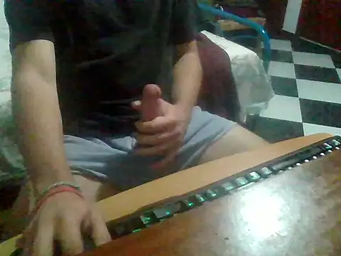 Snapshot of CummedCock chatting on October 29, 5:14 pm CummedCock online show from October 29, 5:14 pm