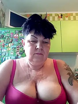 FantasyMichelle online show from March 5, 10:00 am