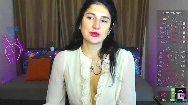 Snapshot of Alianna_Solo_Kisses chatting on January 8, 12:47 pm Alianna Solo Kisses online show from January 8, 12:47 pm
