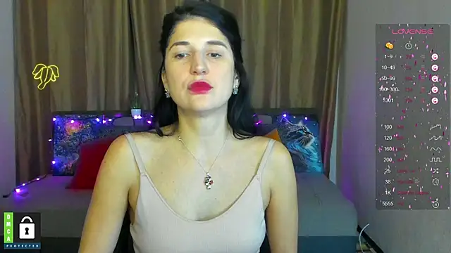 Snapshot of Alianna_Solo_Kisses chatting on January 20, 12:28 pm Alianna Solo Kisses online show from January 20, 12:28 pm