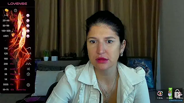 Alianna Solo Kisses online show from October 23, 5:29 am