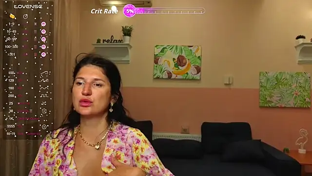 Snapshot of Alianna_Solo_Kisses chatting on July 3, 5:25 am Alianna Solo Kisses online show from July 3, 5:25 am